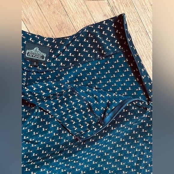 Angie Women’s Size Small Shorts • Navy Dotted with Polo Ponies Belt Loops  EGUC - Picture 5 of 14